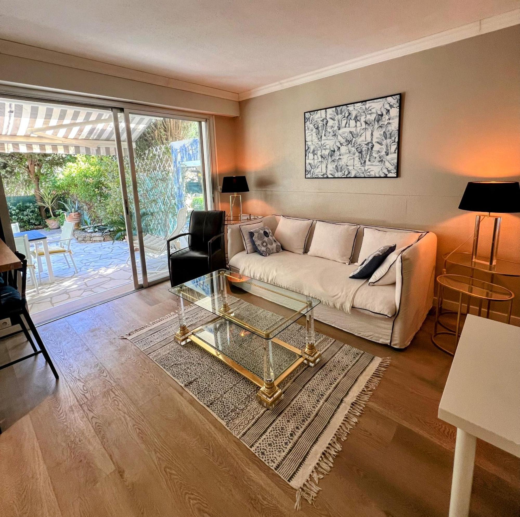 Superbe Appartement Avec Terrasse Jardin Et Parking Prive Saint-Tropez Extérieur photo