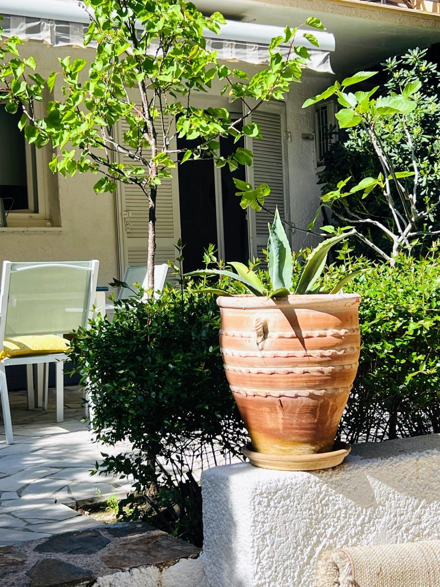 Superbe Appartement Avec Terrasse Jardin Et Parking Prive Saint-Tropez Extérieur photo
