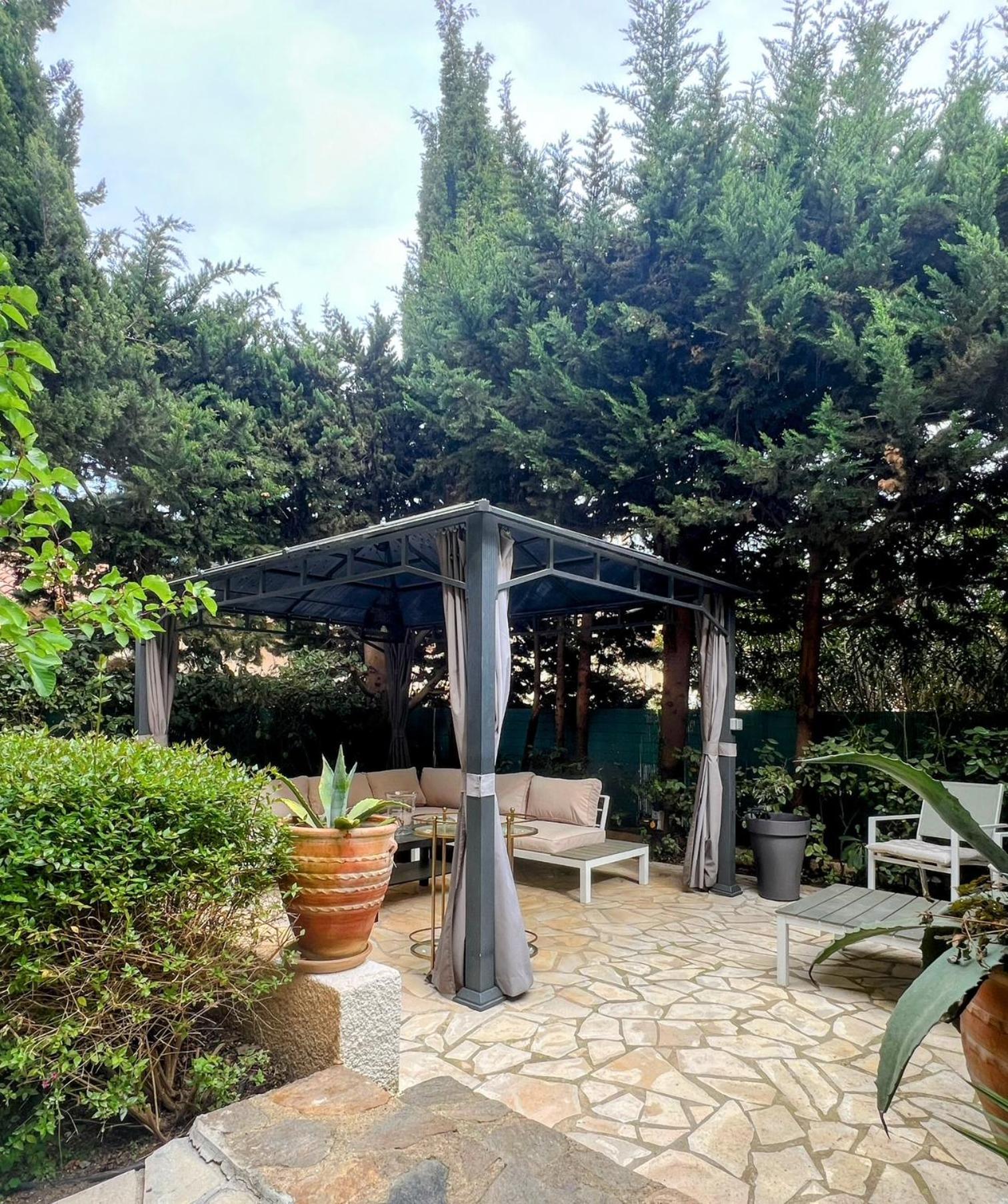 Superbe Appartement Avec Terrasse Jardin Et Parking Prive Saint-Tropez Extérieur photo