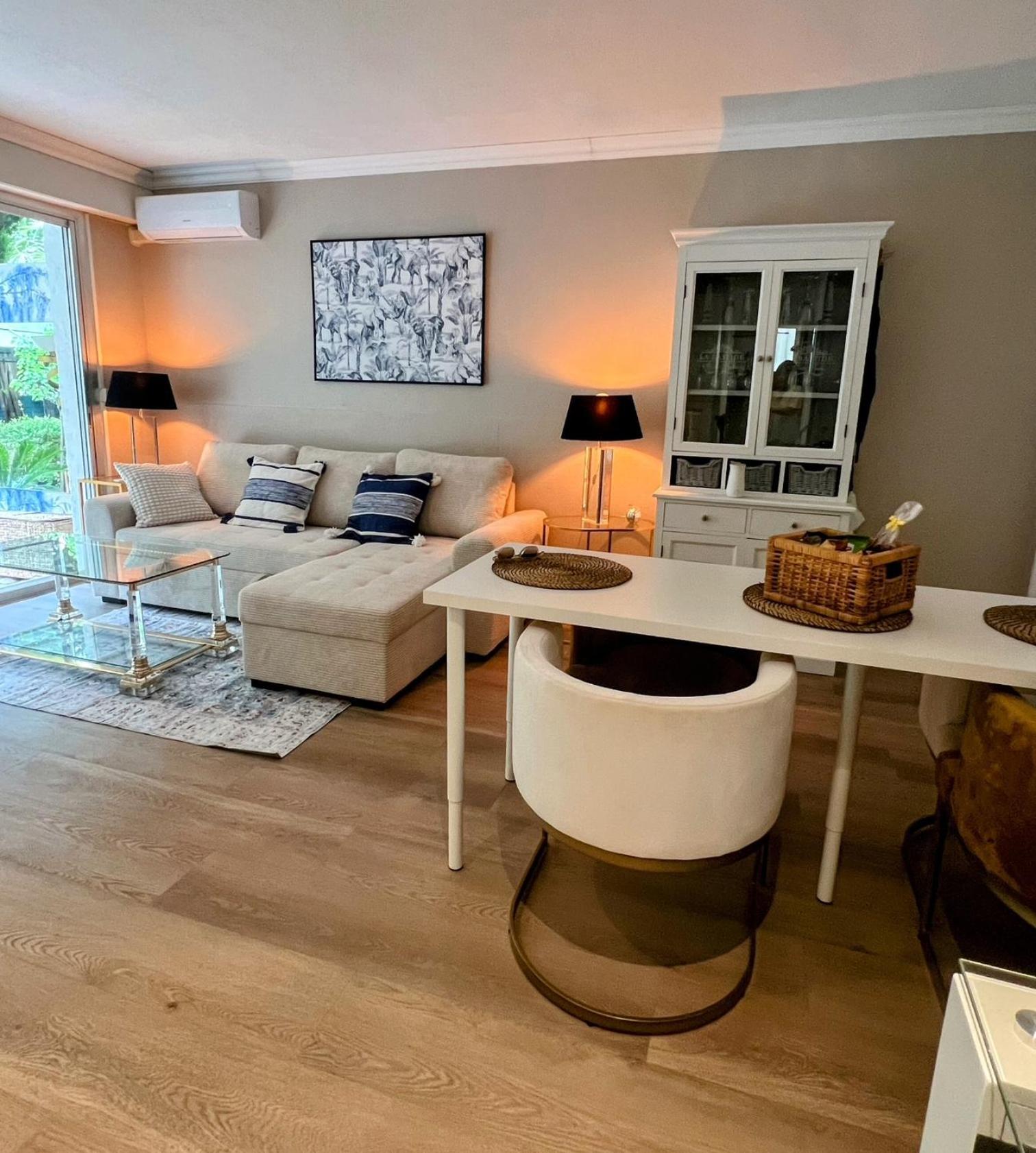 Superbe Appartement Avec Terrasse Jardin Et Parking Prive Saint-Tropez Extérieur photo